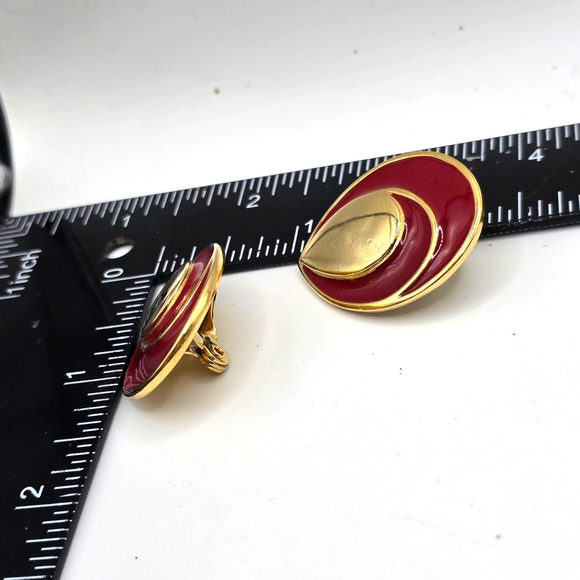 Vintage Monet Clip-On Earrings Gold Tone Red Enamel Teardrop Swirl Statement - Picture 2 of 6